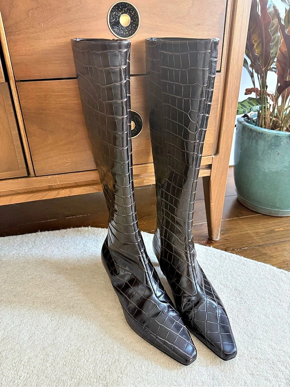Toteme Dark Brown Croc Embossed Knew High Pointed-Toe Boots EU 39
